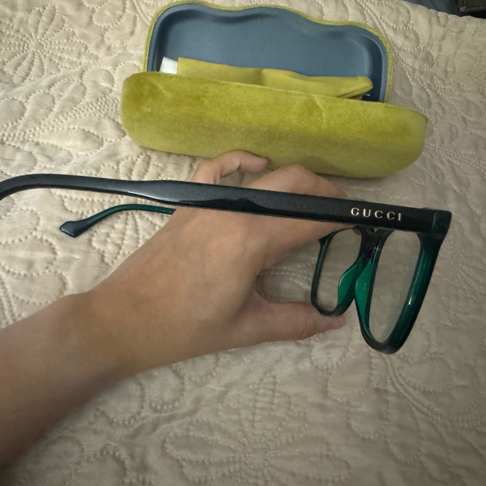 Gucci Mens Eyeglasses - Picture 2 of 8